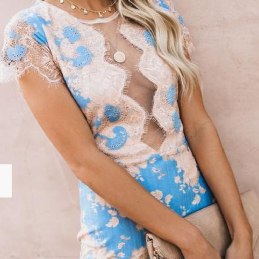 Aries Lace Dress Vici